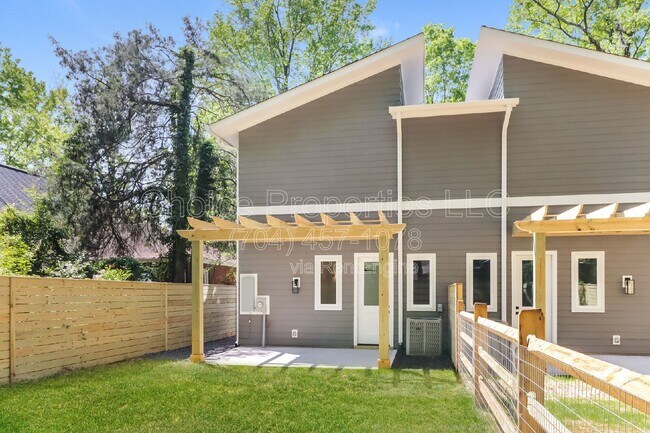 Building Photo - 422 Sylvania Ave