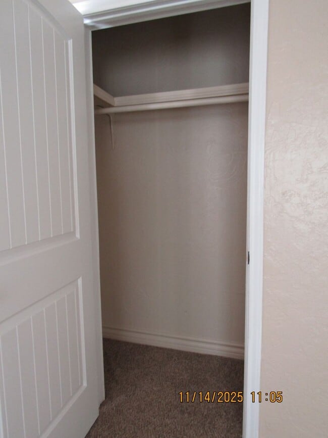 Building Photo - Fields and Dunning Home! Small Pet Negotiable with owner approval!