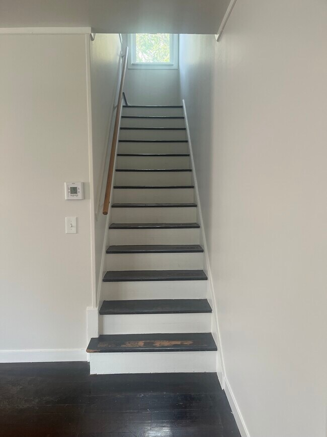 Building Photo - 1408 Black Ct