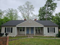 Building Photo - Marietta Craftsman Duplex/Walk to Square