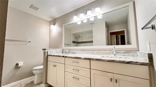 Building Photo - 5167 Lazy Oaks Dr