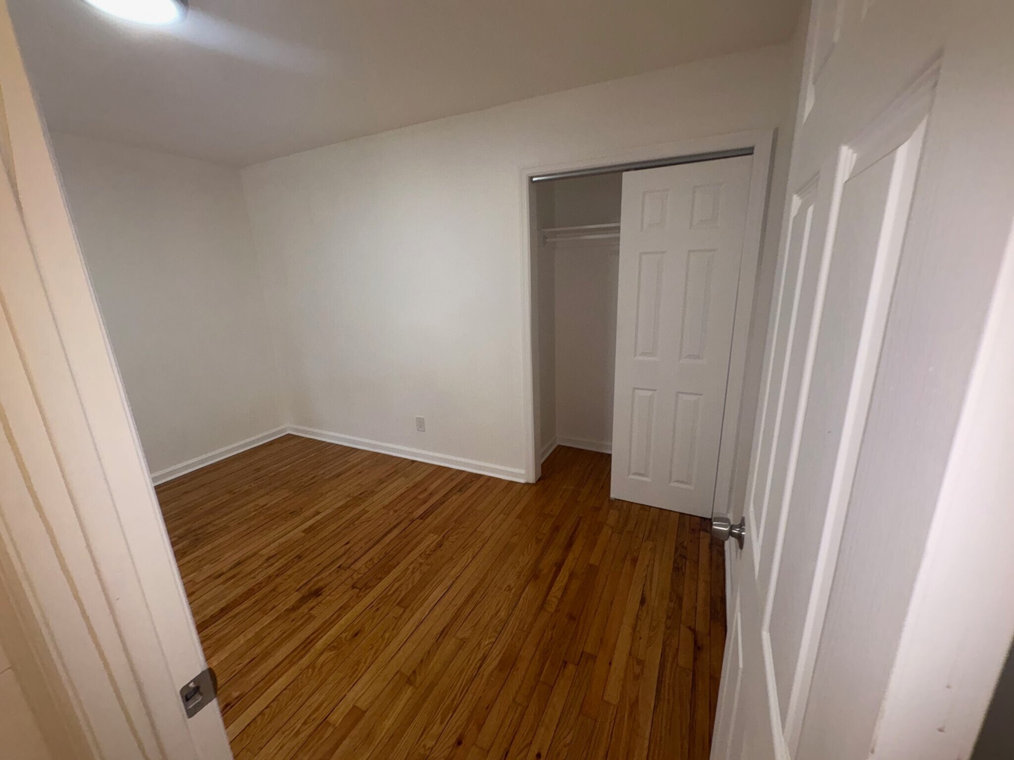 Building Photo - 702-704-704 Fifth Ave