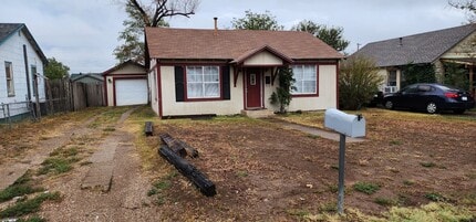 Building Photo - 2bedrooms 1bathroom 1 car garage