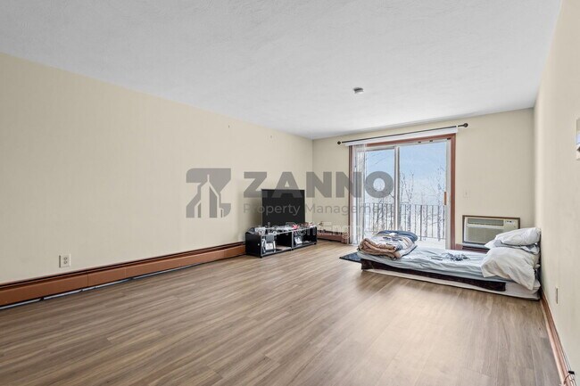 Building Photo - 1 Talbot St