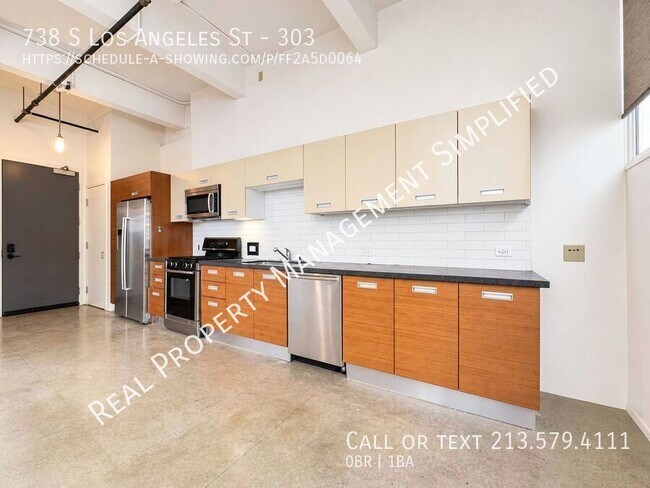 Building Photo - 738 S Los Angeles St