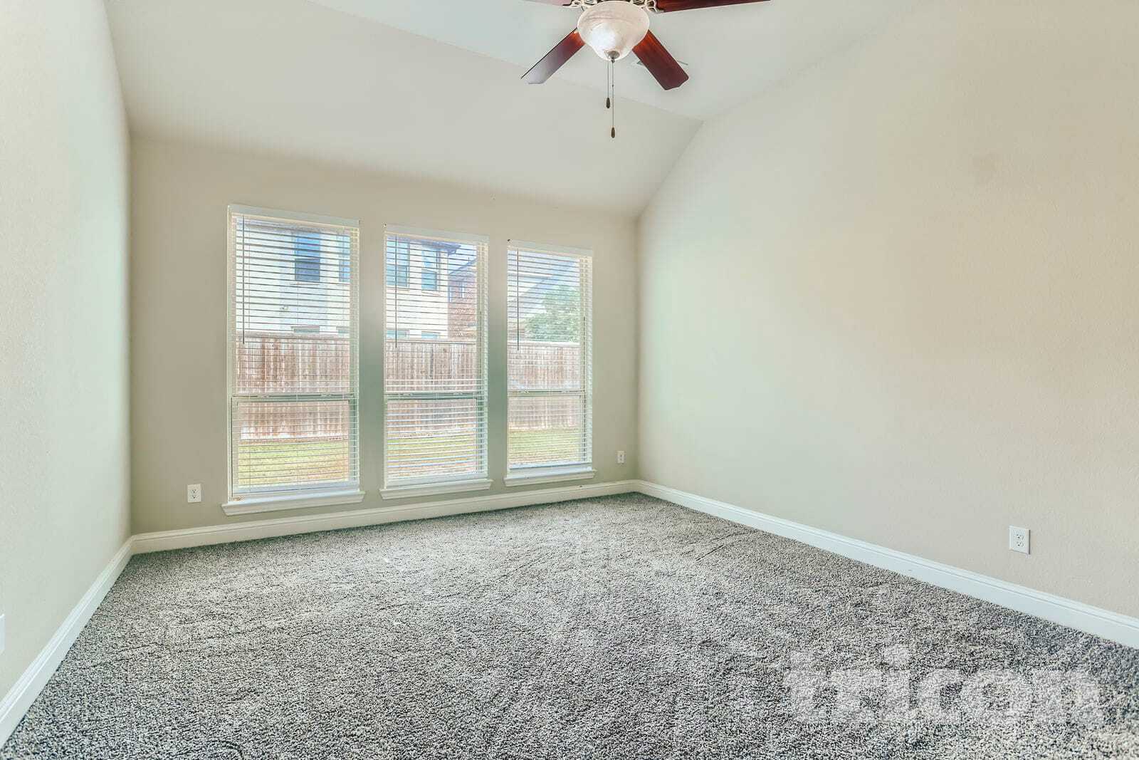 Building Photo - 401 Winehart St