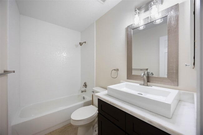 Building Photo - 19551 Dawn Canyon Rd