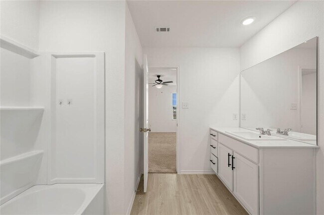 Building Photo - 408 Texas Angel Wy