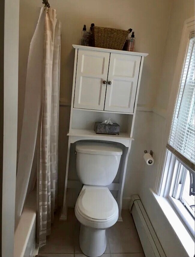 Building Photo - 29 King St