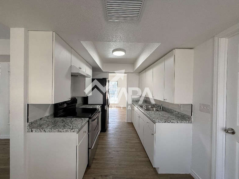 Building Photo - 6715 Buckley