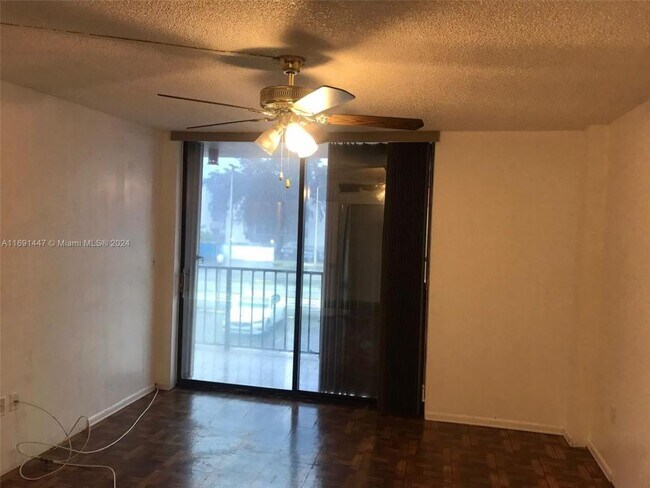 Building Photo - 1 bedroom in North Miami FL 33162