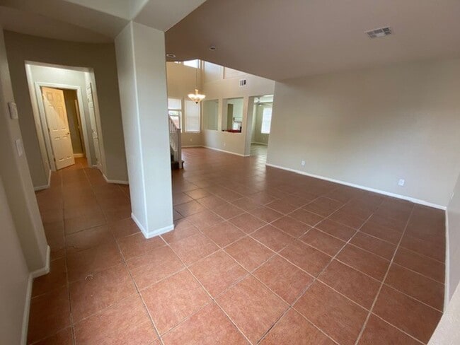 Building Photo - 10509 Foggy Glen Ave