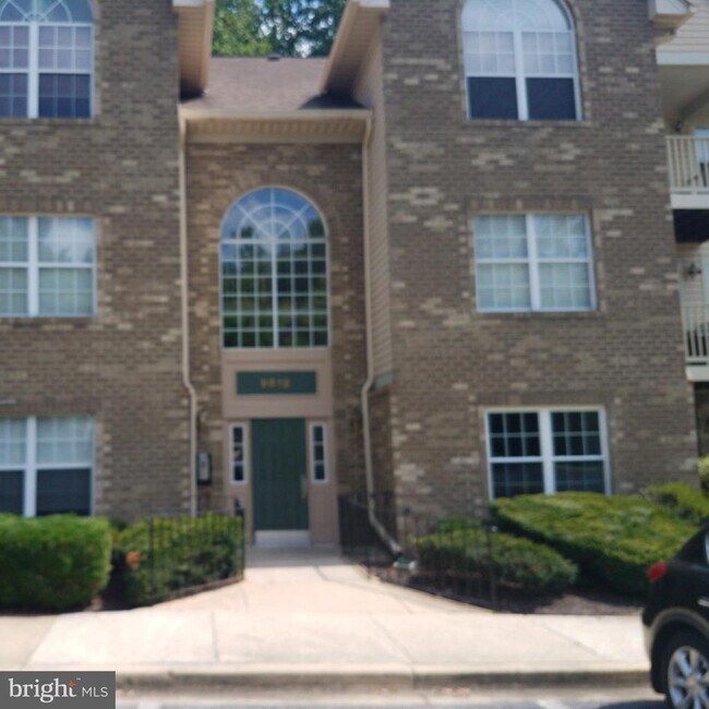 Primary Photo - 9812 Lake Point Ct