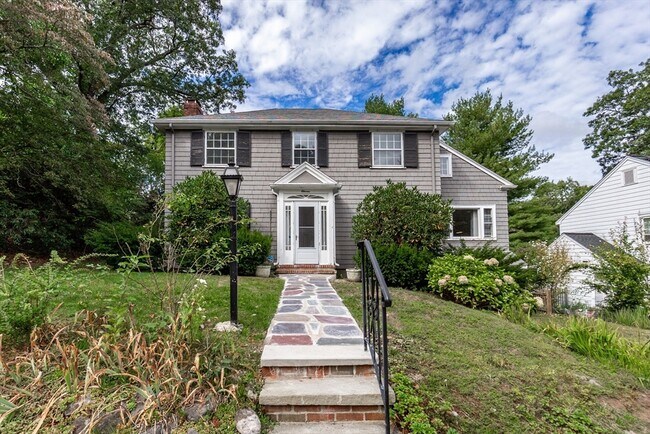 Primary Photo - 11 Sunhill Ln