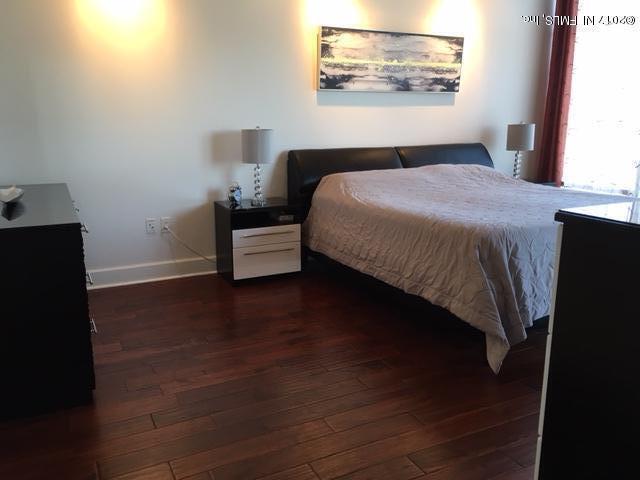 Building Photo - 320 1st St N