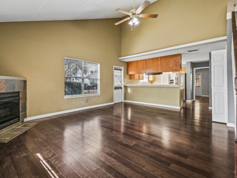 Building Photo - 3612 Cagney Dr