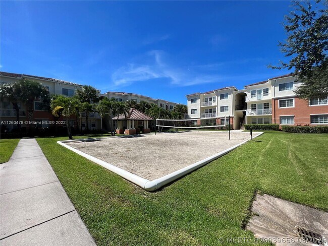 Building Photo - 9887 Baywinds Blvd