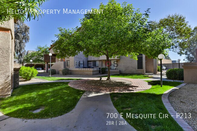 Building Photo - 700 E Mesquite Cir