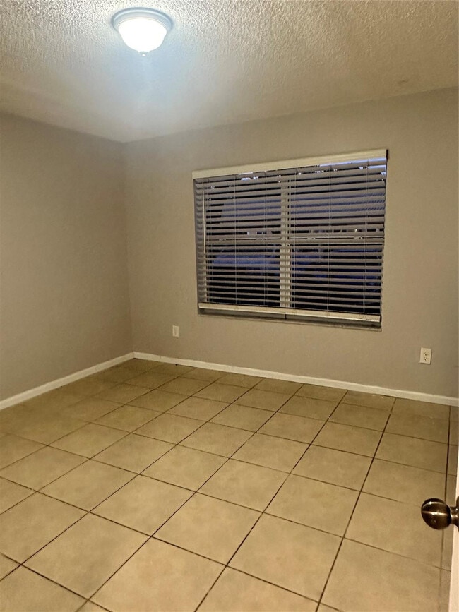 Building Photo - 5590 NW 61st St