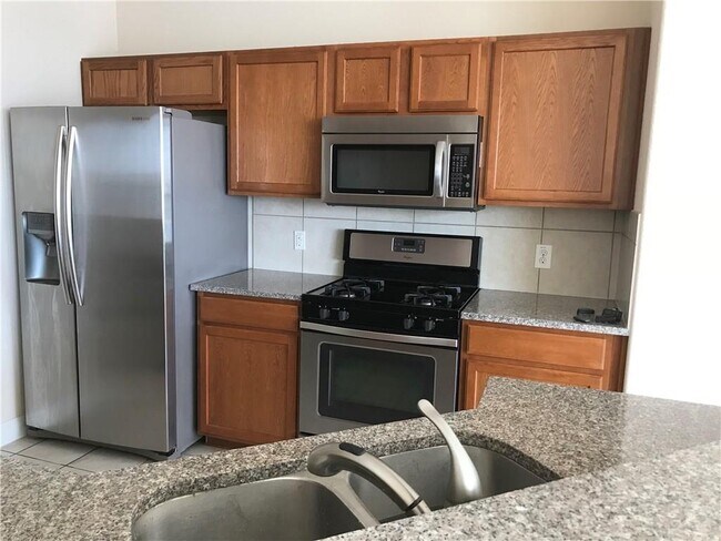 Building Photo - 700 Mandarin Flyway