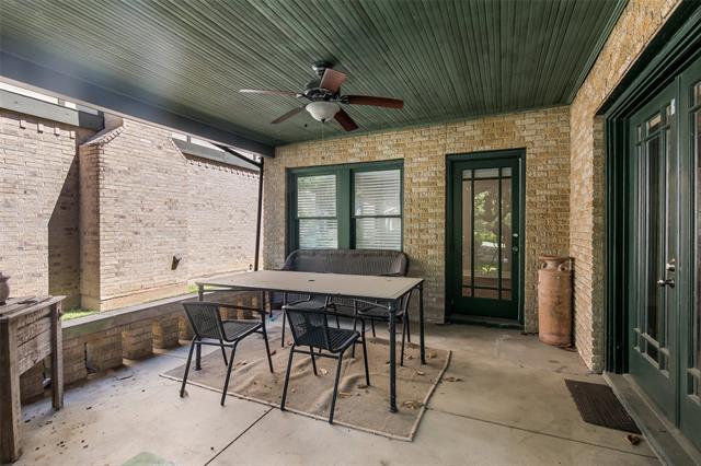Building Photo - 5902 Velasco Ave