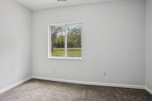 Building Photo - 961 Old Conyers Rd