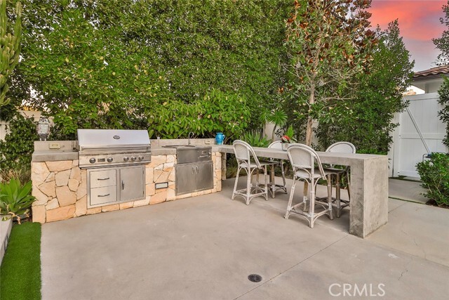 Building Photo - 5041 Palomar Dr
