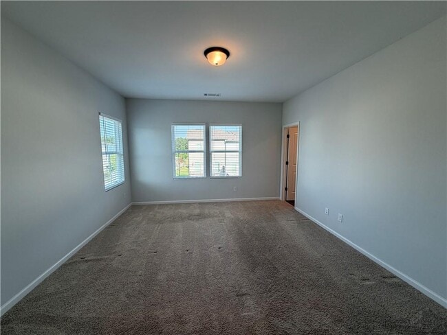 Building Photo - 900 Colton Dr