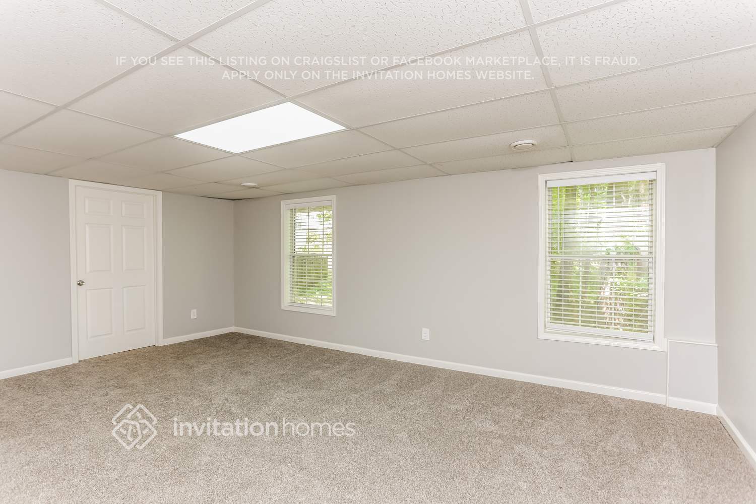 Building Photo - 3755 Oak Park Dr