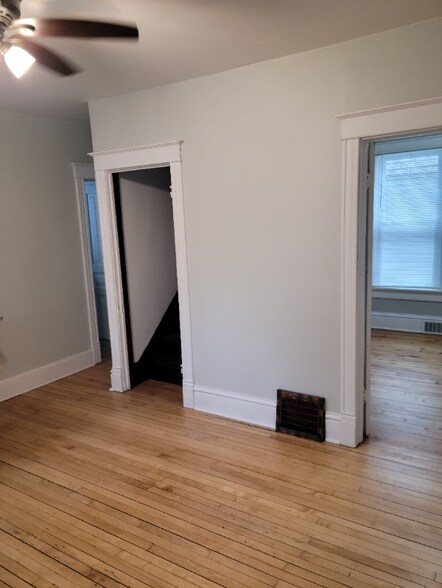 Building Photo - 309 14th St
