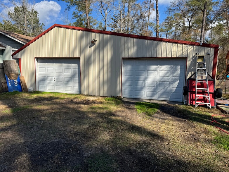 Building Photo - 58050 Churchill Rd