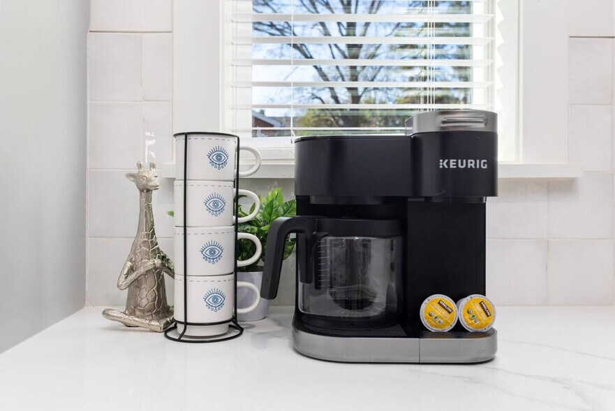 Building Photo - 806 Colorado Ave