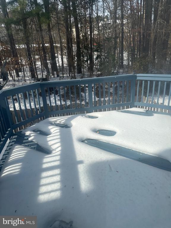 Building Photo - 405 Park Cove Dr