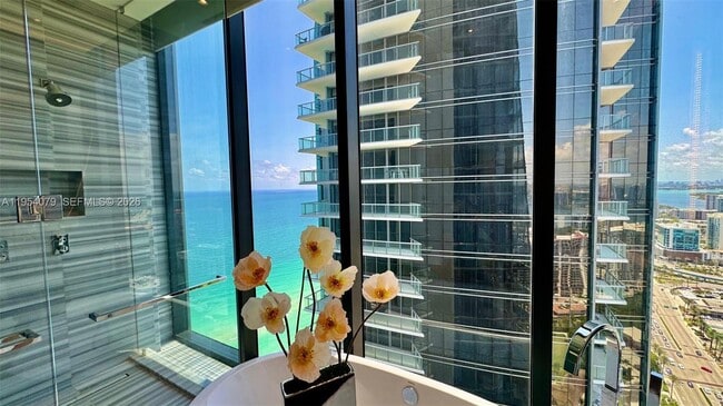 Building Photo - 17141 Collins Ave