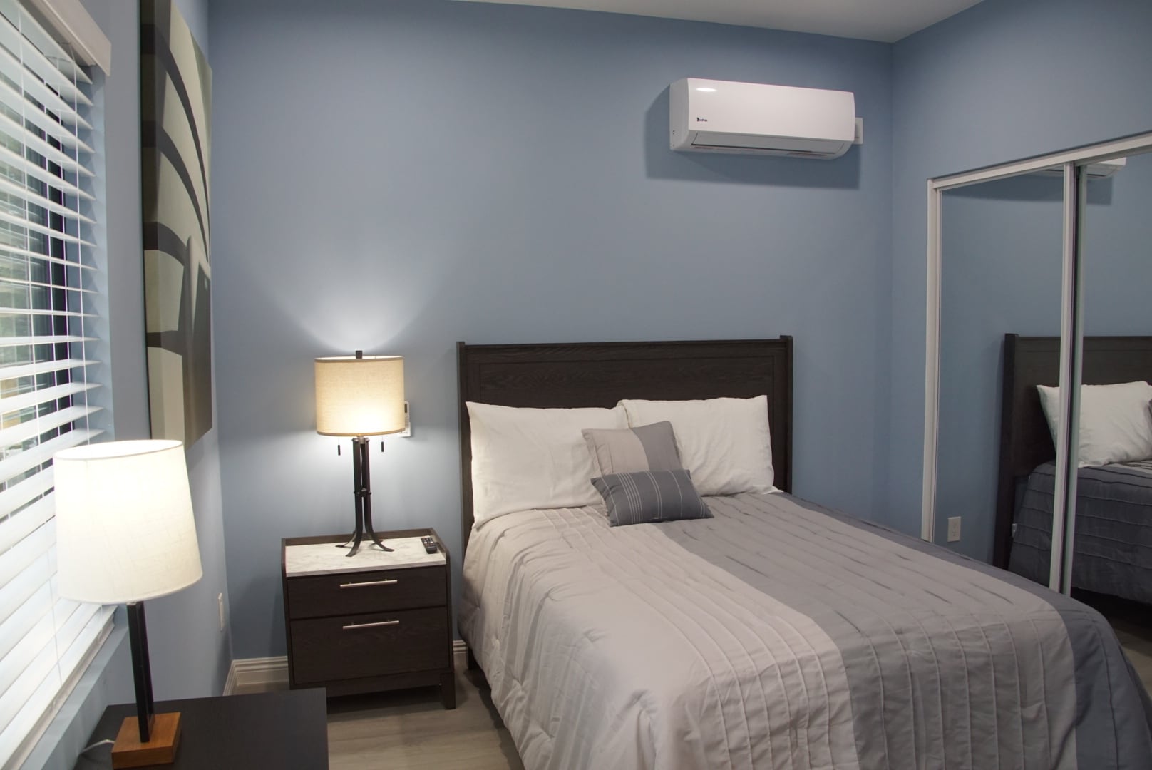 Building Photo - 1850 Lees Ave