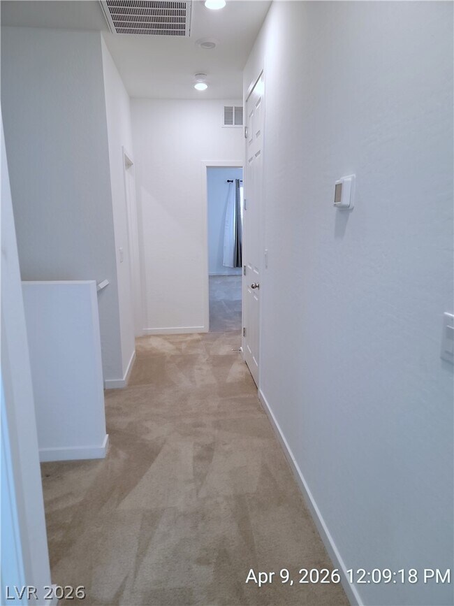 Building Photo - 965 Nevada State Dr