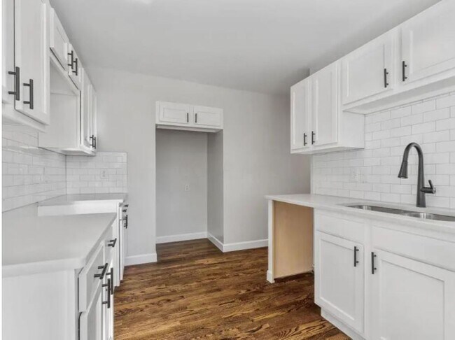 Building Photo - Cape Cod Style 4 Bedroom Home - Newly Remodeled with a Partially Finished Basement!