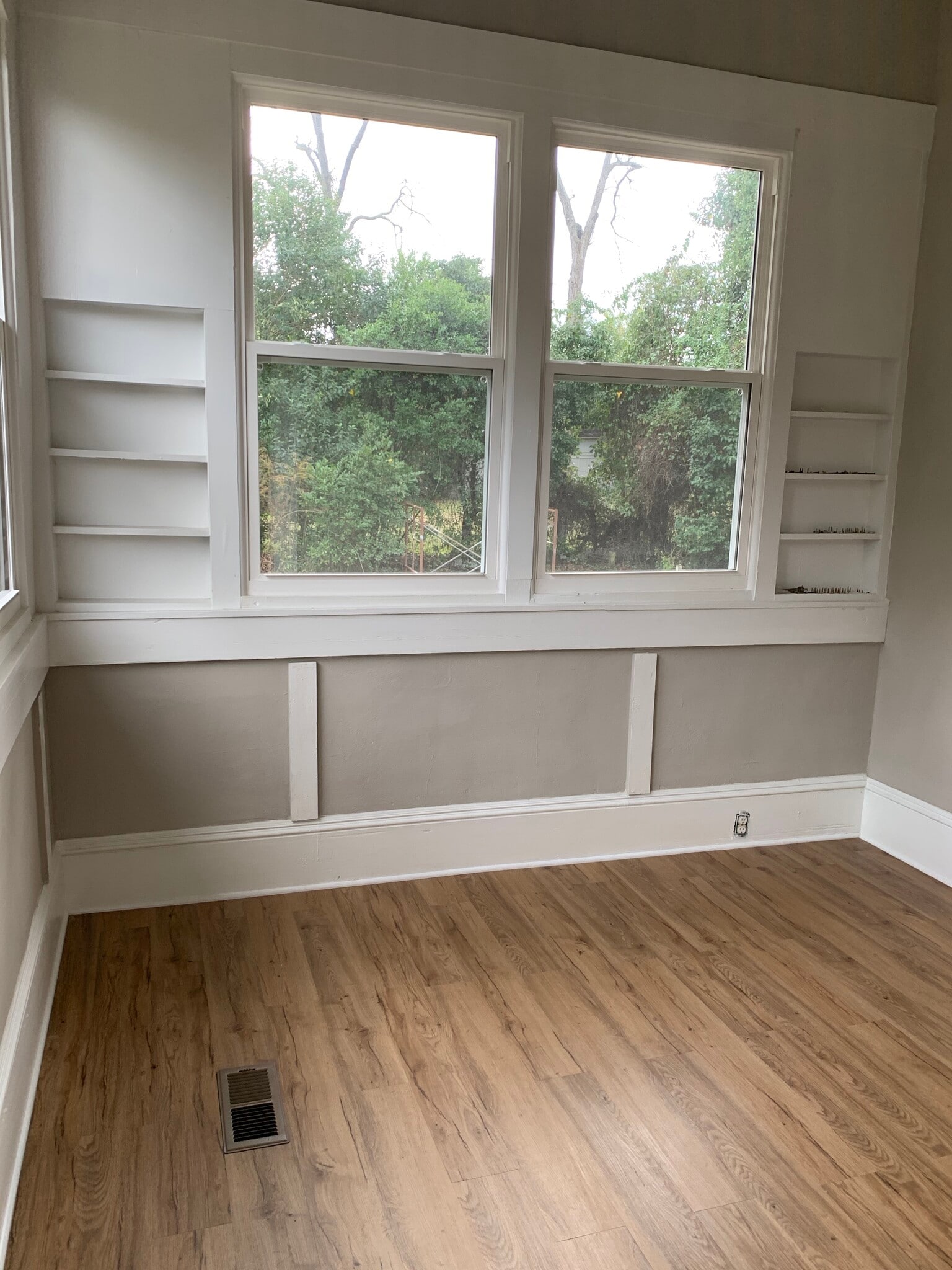 Sun room off back bedroom - 311 JL Lomax Dr