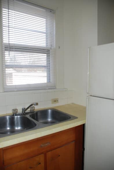 Building Photo - 207 Scammel St