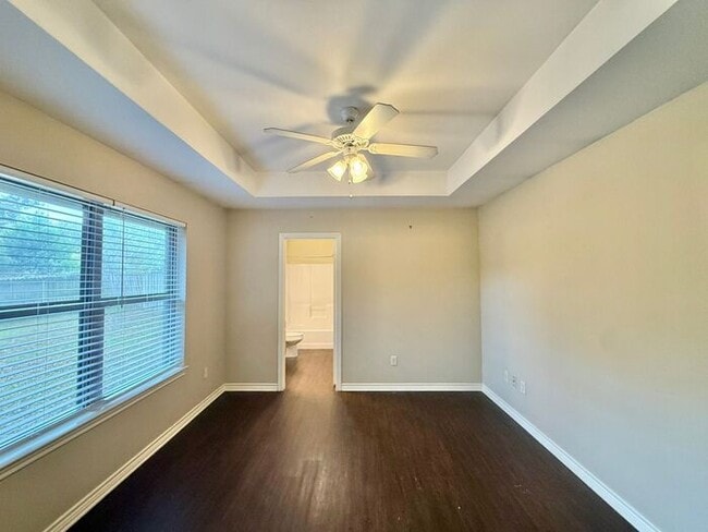 Building Photo - Tour Today! - Gorgeous 4 Bedroom Home in The Ranch Subdivision- Flint!