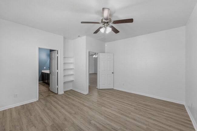 Building Photo - 4810 Jarl Ct