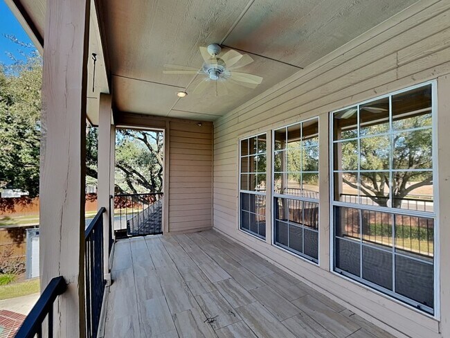 Building Photo - 1417 Tree Farm Dr