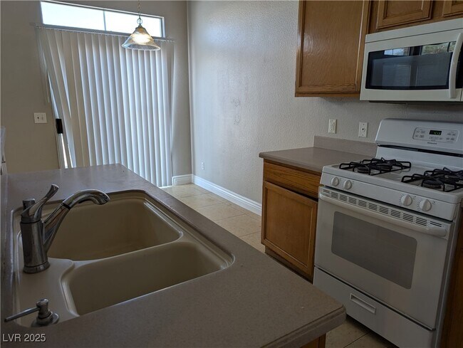 Building Photo - 5308 Wild Orchid St