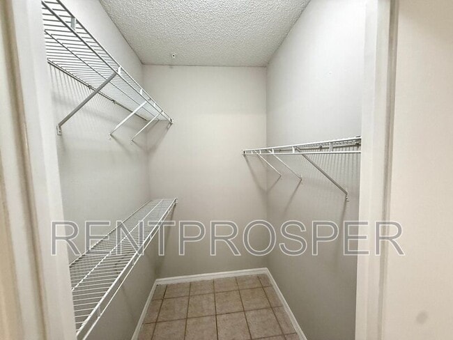 Building Photo - 3038 Cottage Grove Ct