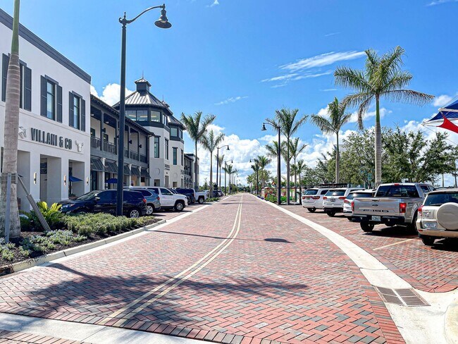 Building Photo - 3BR/2.5BA/1CG Townhome in Gran Paradiso