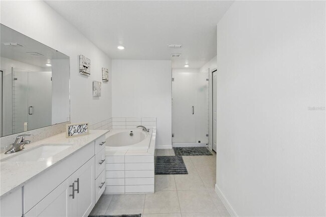 Building Photo - 6177 Shiner St