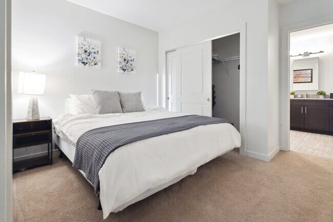 Building Photo - 111 State St