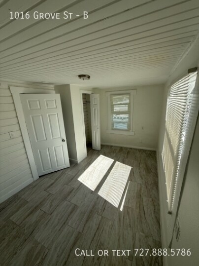 Building Photo - 1016 Grove St