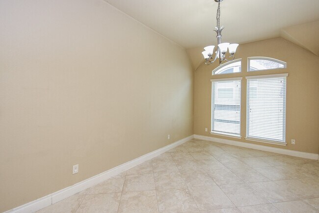 Building Photo - 10310 Rouken Glen Ct.