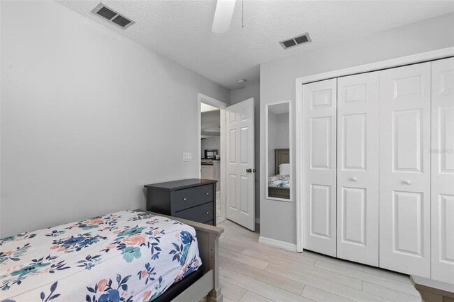 Building Photo - 61 Farmsworth Dr